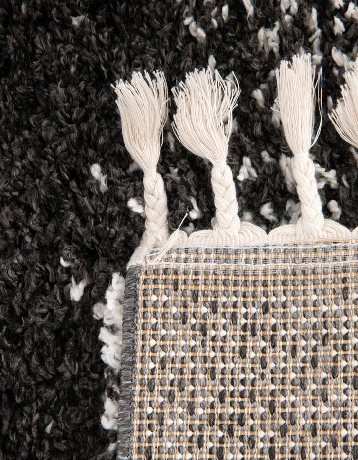 Detail image of 275cm x 365cm Lagom Shag Rug