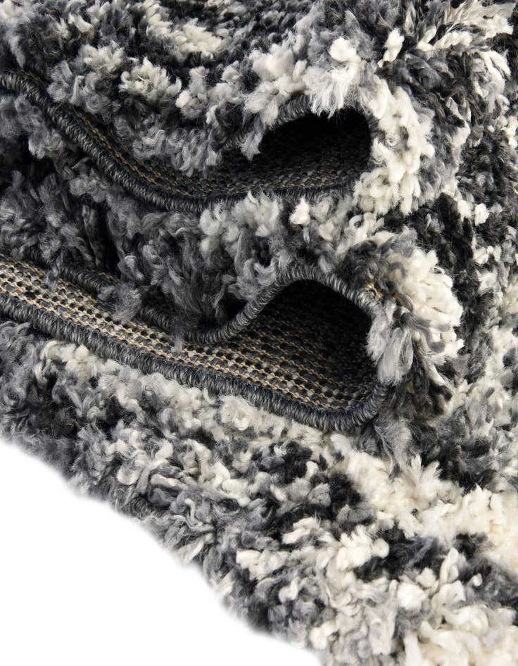 Detail image of 7' 10 x 10' Athena Shag Rug