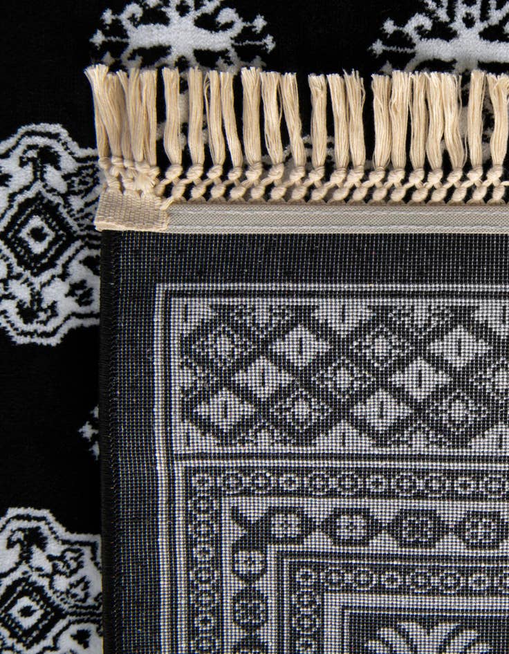 Detail image of 5' 3 x 8' Bokhara Rug