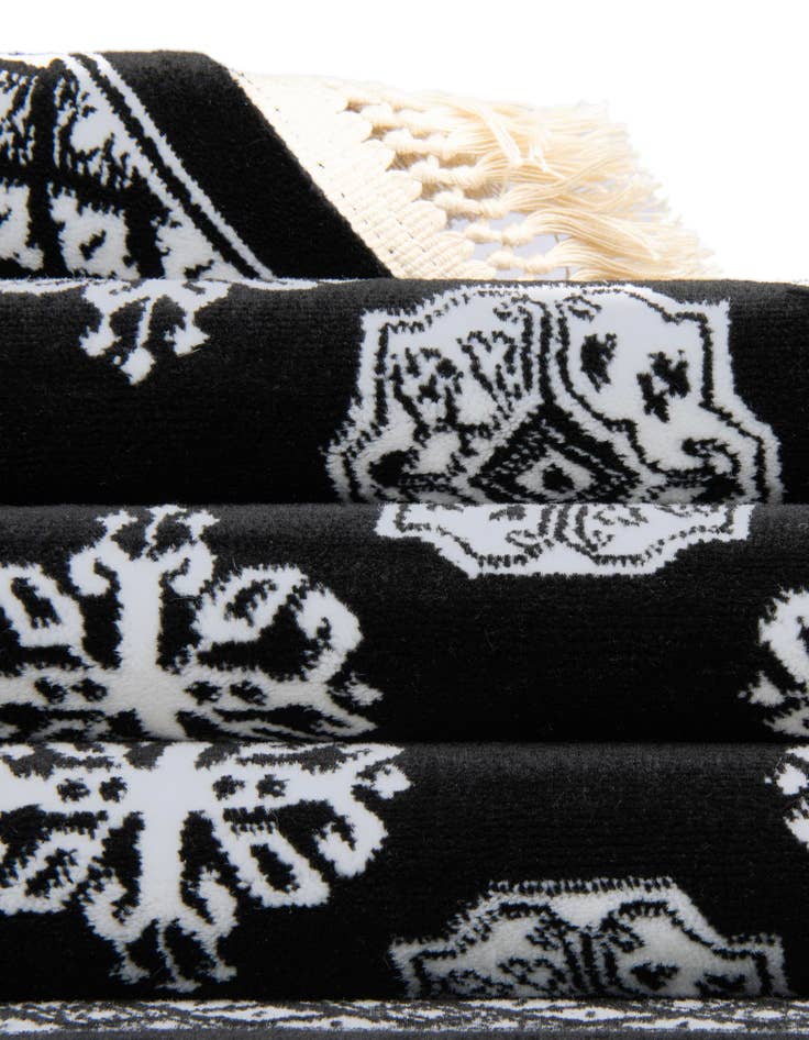 Detail image of 5' 3 x 8' Bokhara Rug