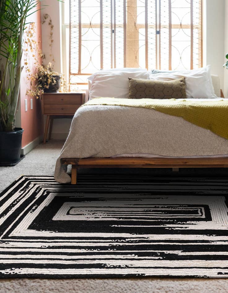 Detail image of 8' x 10'  Hand Braided Chindi Rug