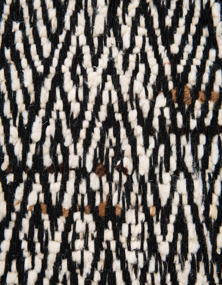 Detail image of 5' x 7' 9  Hand Braided Jute Rug