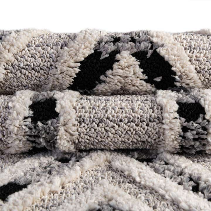 6' x 9' Cherokee Rug