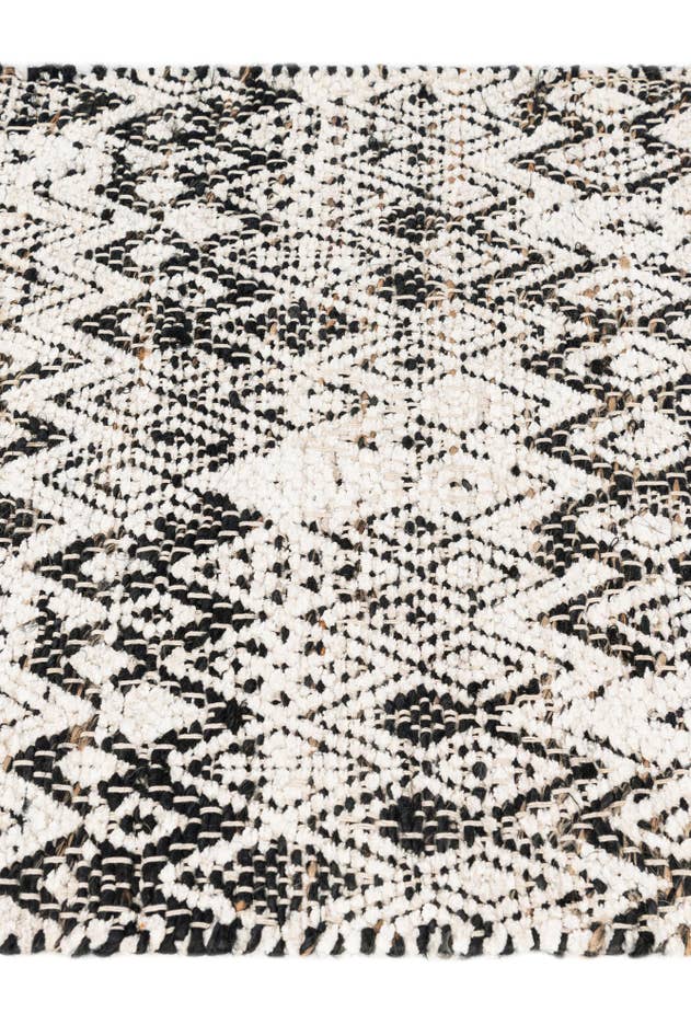 Detail image of 2' 2 x 3' 2 Hand Woven Chindi Braided Jute Rug
