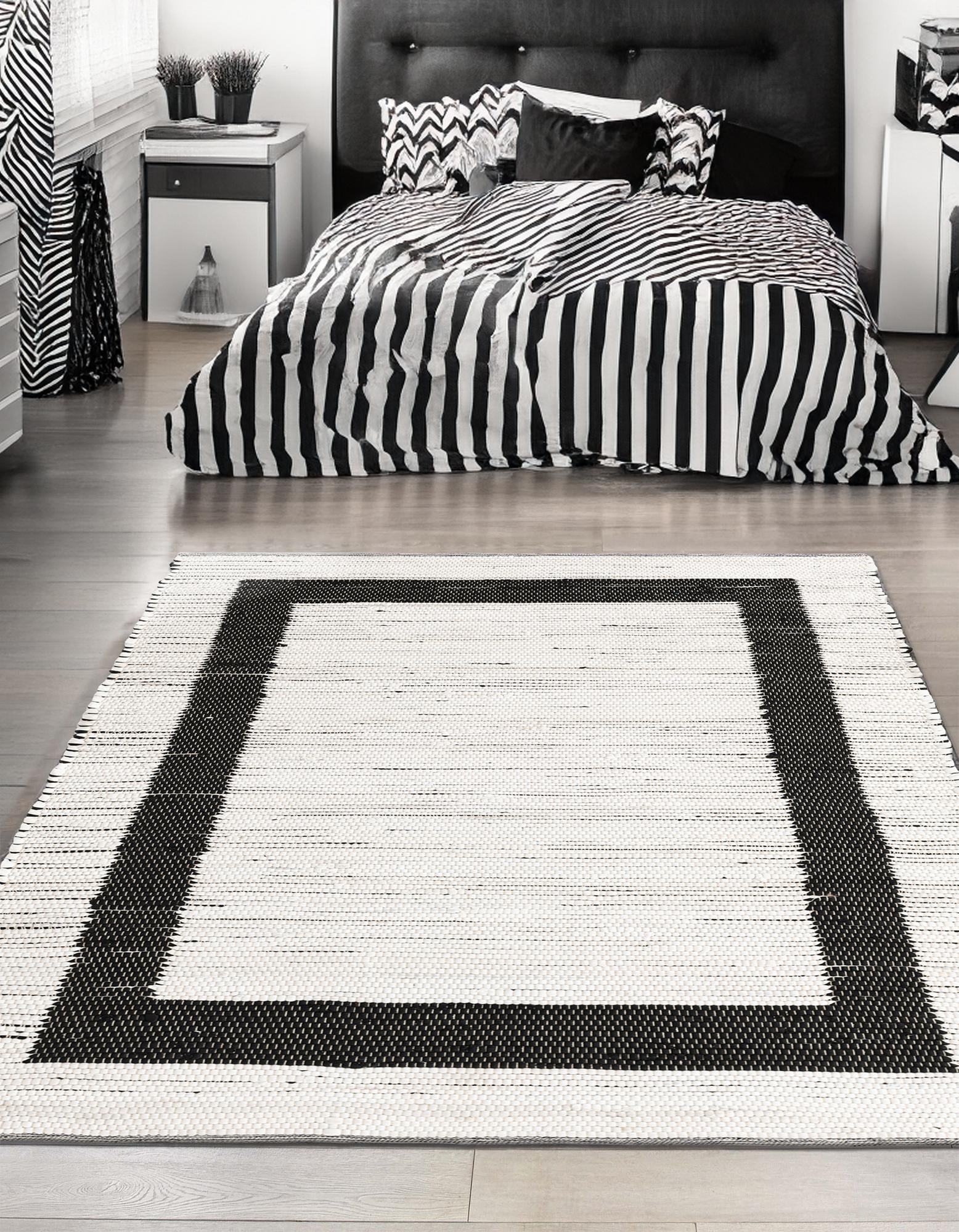4' 1 x 6' 1 Hand Woven Chindi Jute Rug