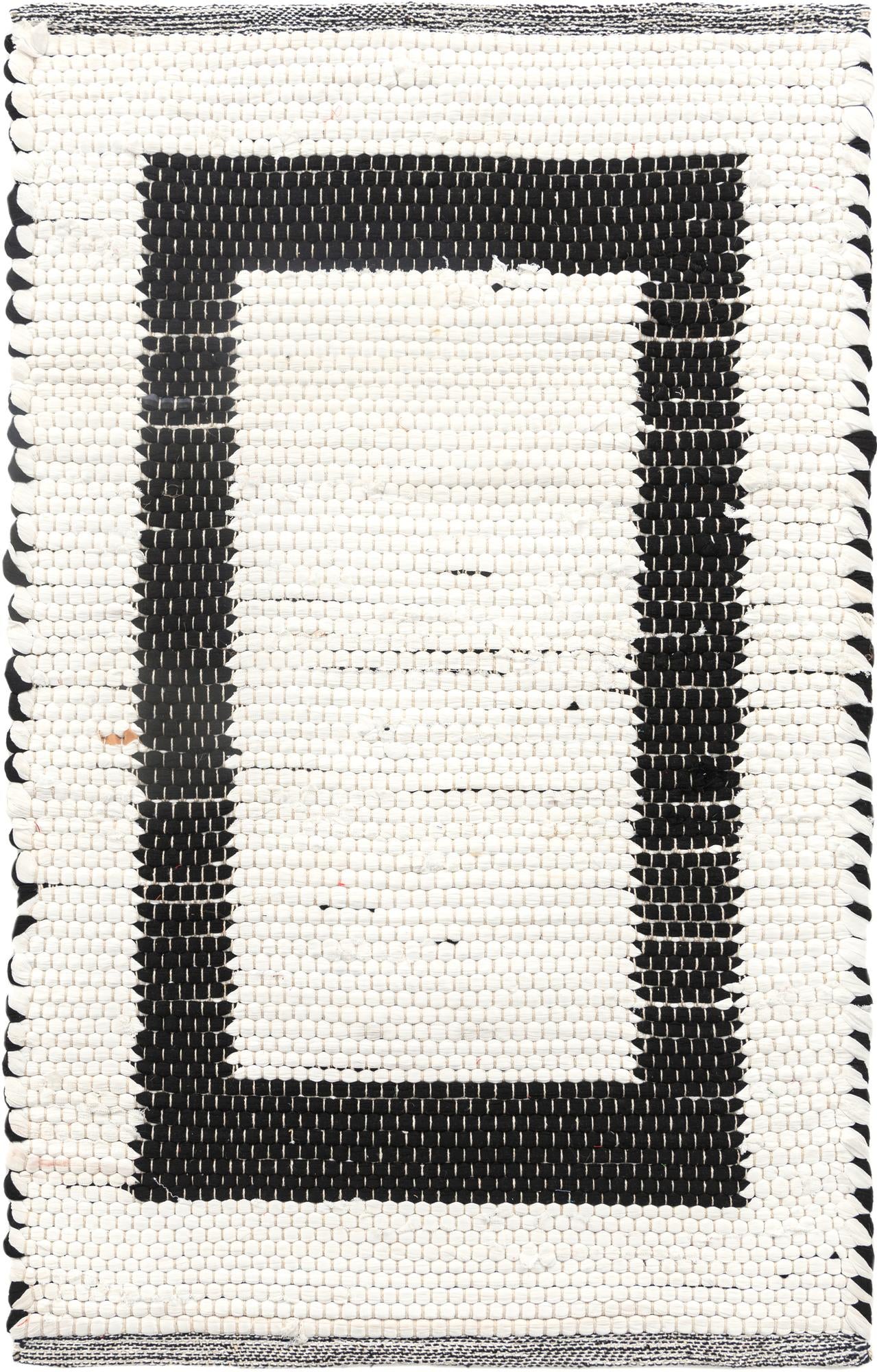2' x 3' 1 Hand Woven Chindi Jute Rug