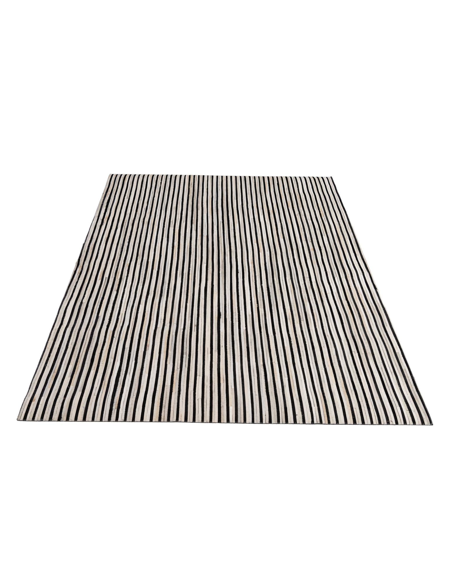 5' 2 x 8' Cowhide - Patchwork Rug