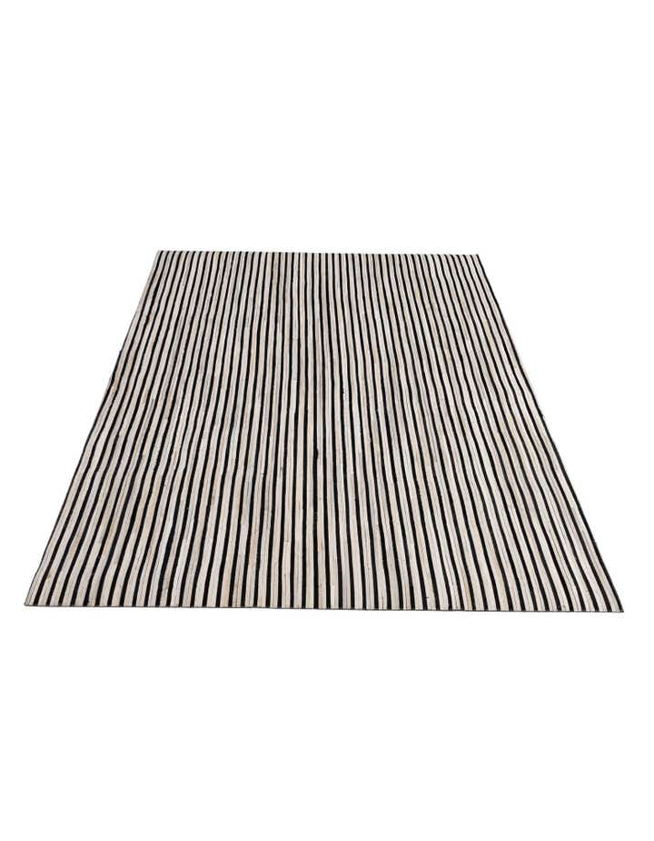 5' 2 x 8' Cowhide - Patchwork Rug