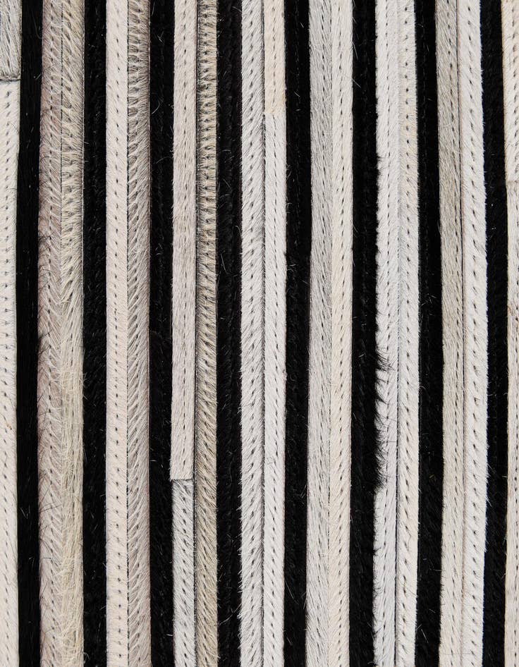 Detail image of 5' 2 x 8' Cowhide - Patchwork Rug