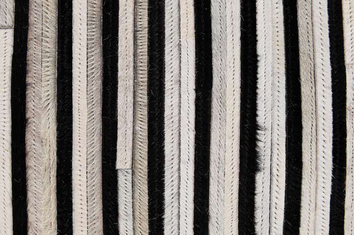 5' 2 x 8' Cowhide - Patchwork Rug