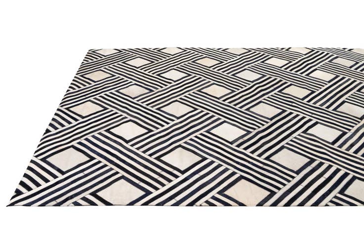 Detail image of 7' 11 x 9' 10 Cowhide - Patchwork Rug