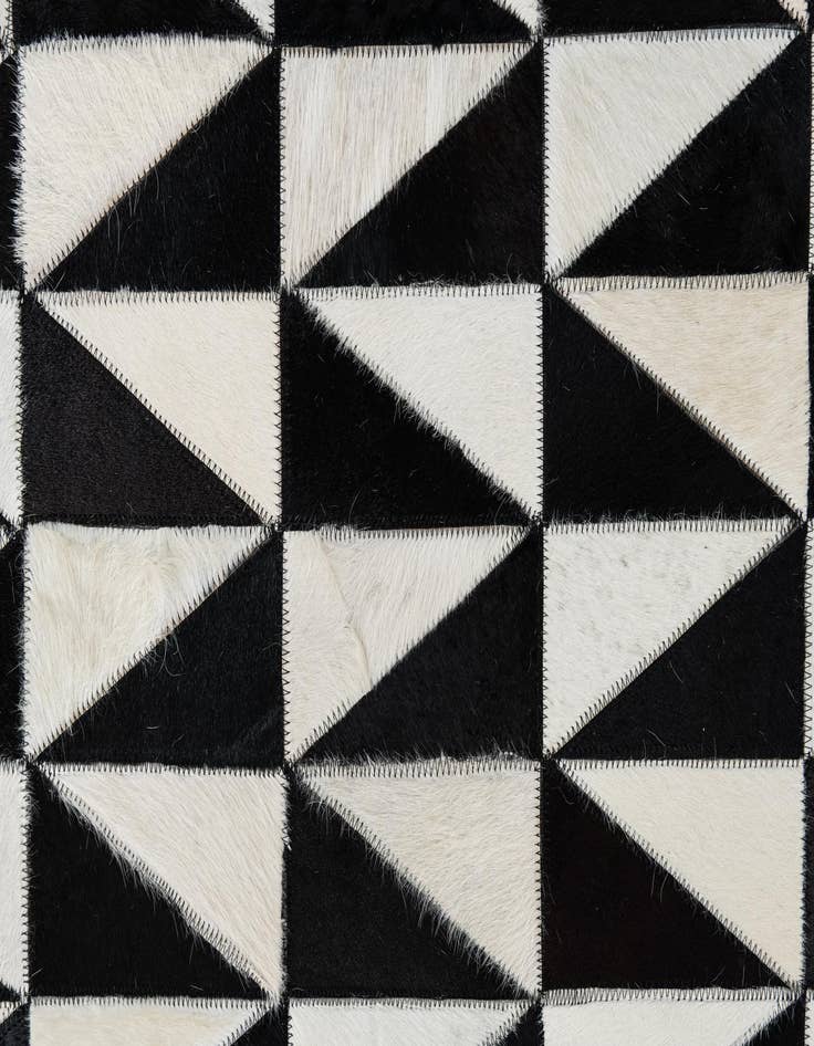 Detail image of 5' x 7' 10 Cowhide Leather Rug