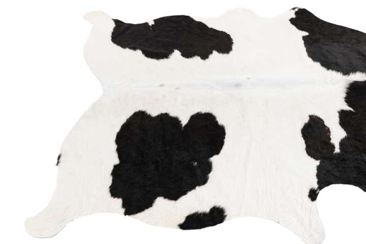 4' 4 x 4' 11 Cowhide Leather Rug