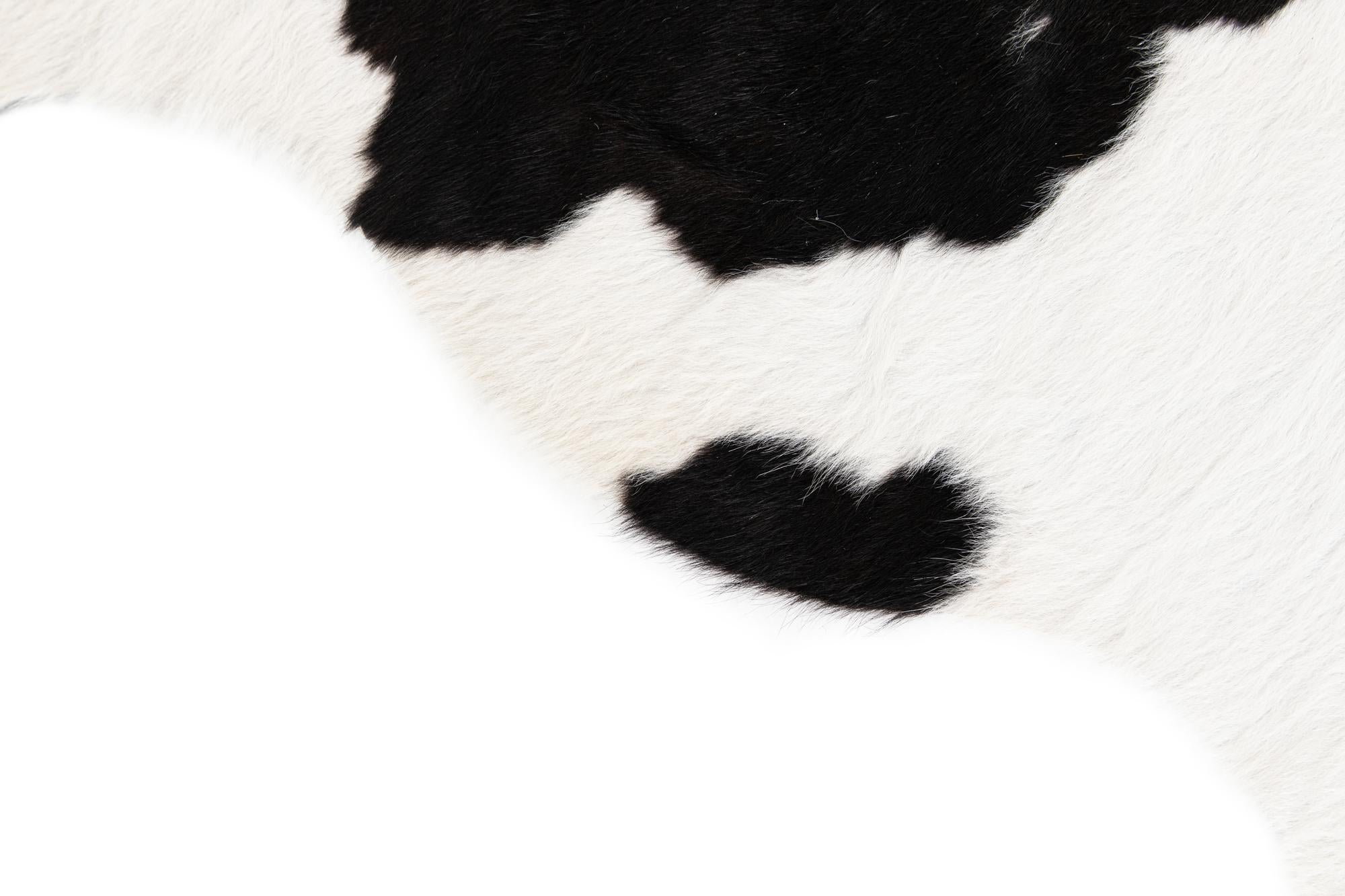 4' 4 x 4' 11 Cowhide Leather Rug
