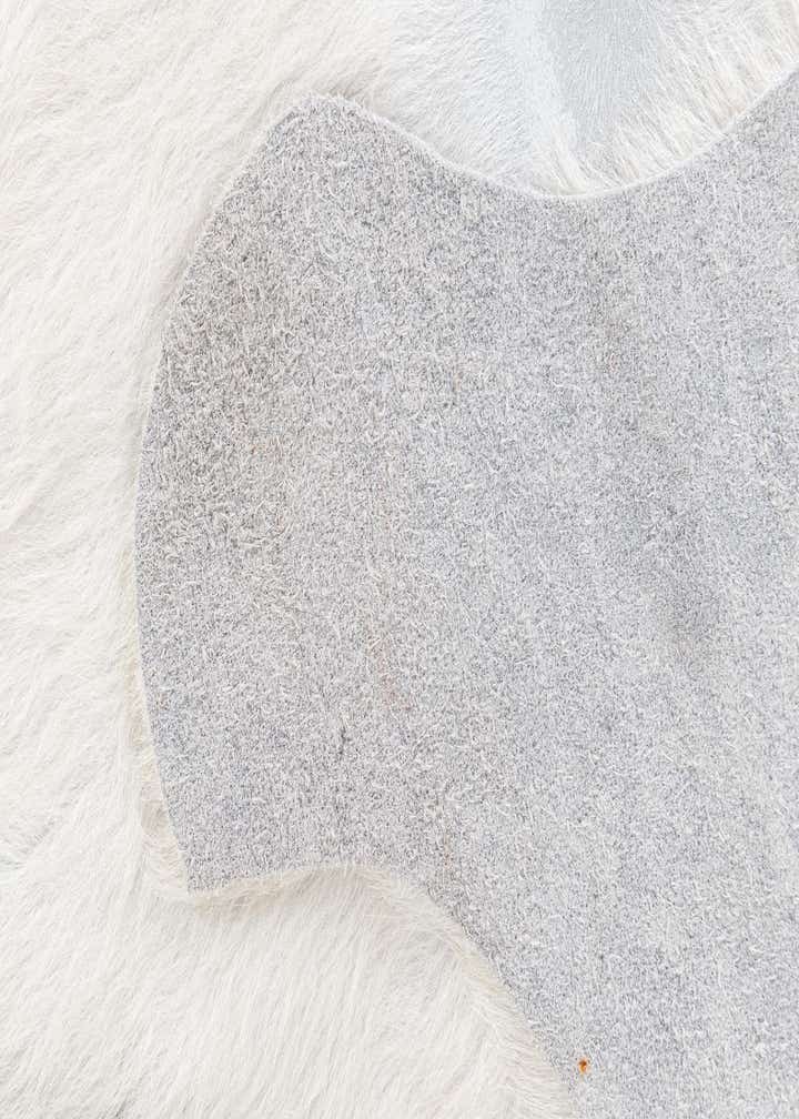 4' 4 x 4' 11 Cowhide Leather Rug