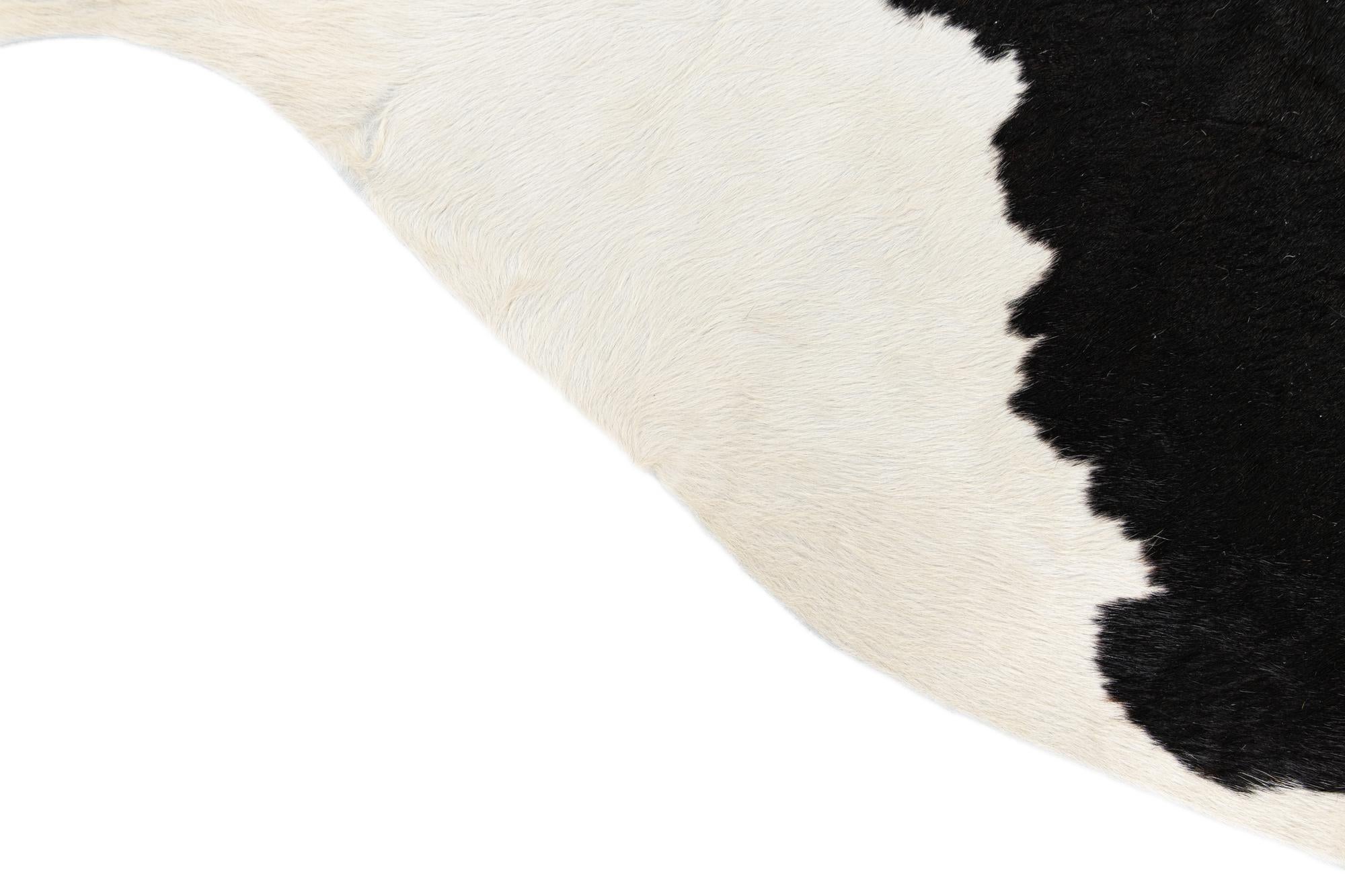6' 2 x 6' 10 Cowhide Leather Rug