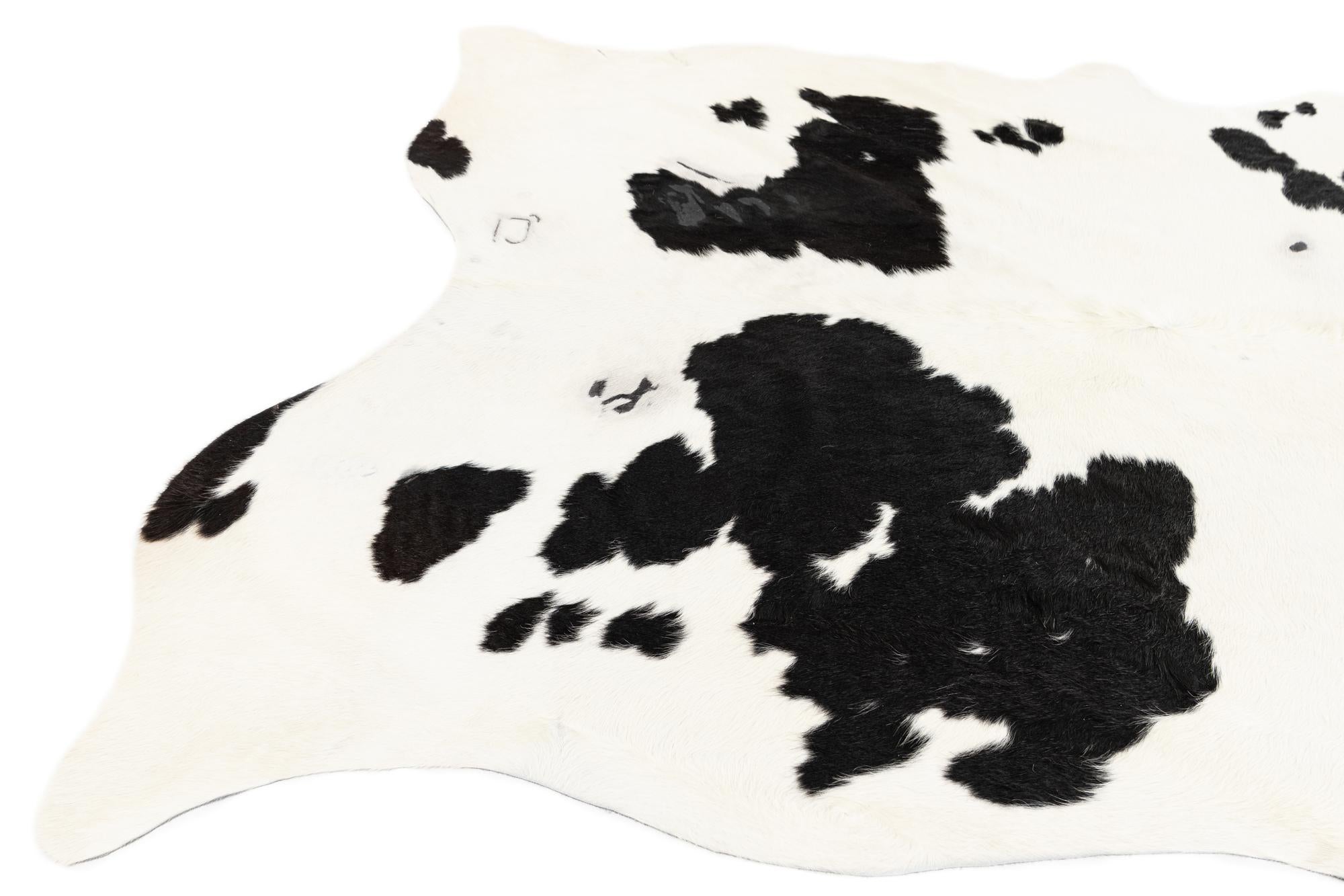 6' 5 x 7' 6 Cowhide Leather Rug