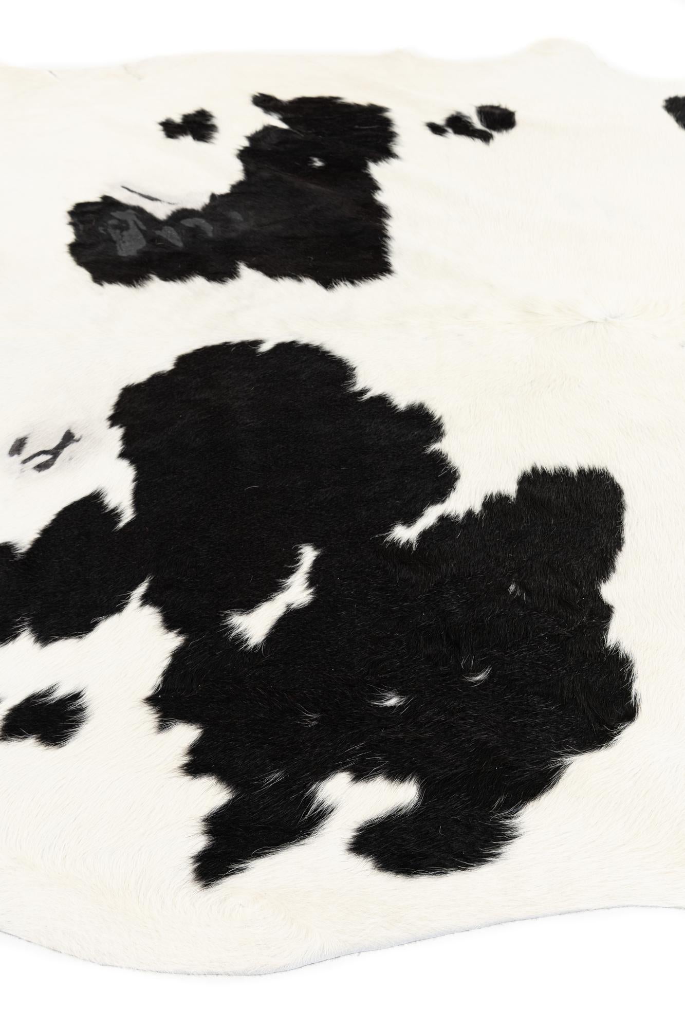 6' 5 x 7' 6 Cowhide Leather Rug