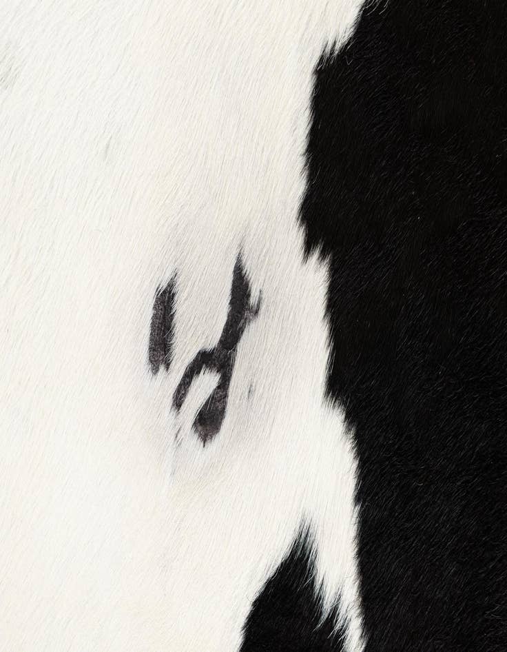 Detail image of 6' 5 x 7' 6 Cowhide Leather Rug