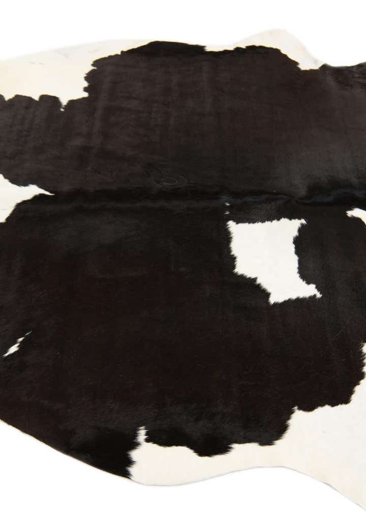 5' 2 x 6' 8 Cowhide Leather Rug