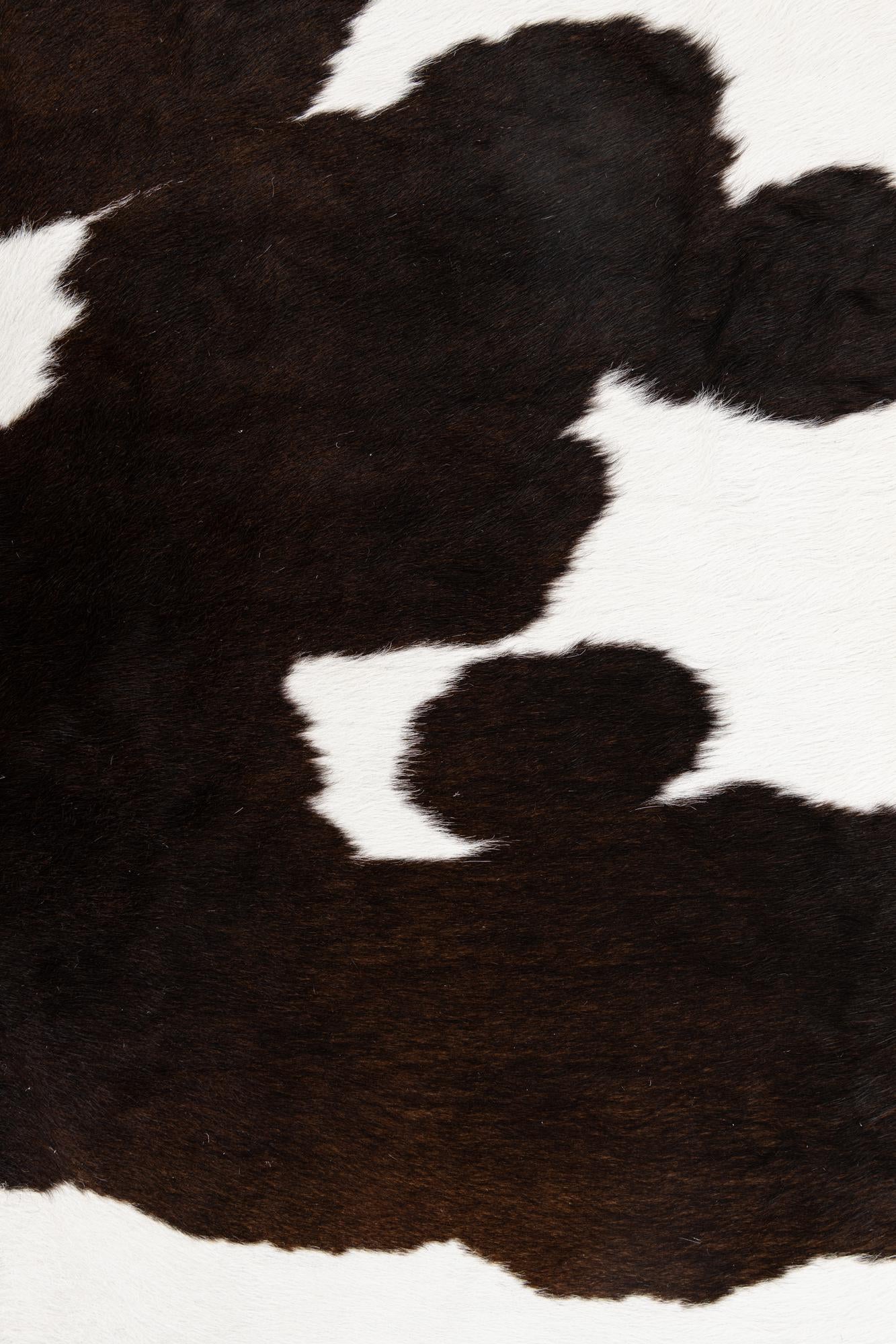 4' 8 x 5' 7 Cowhide Leather Rug