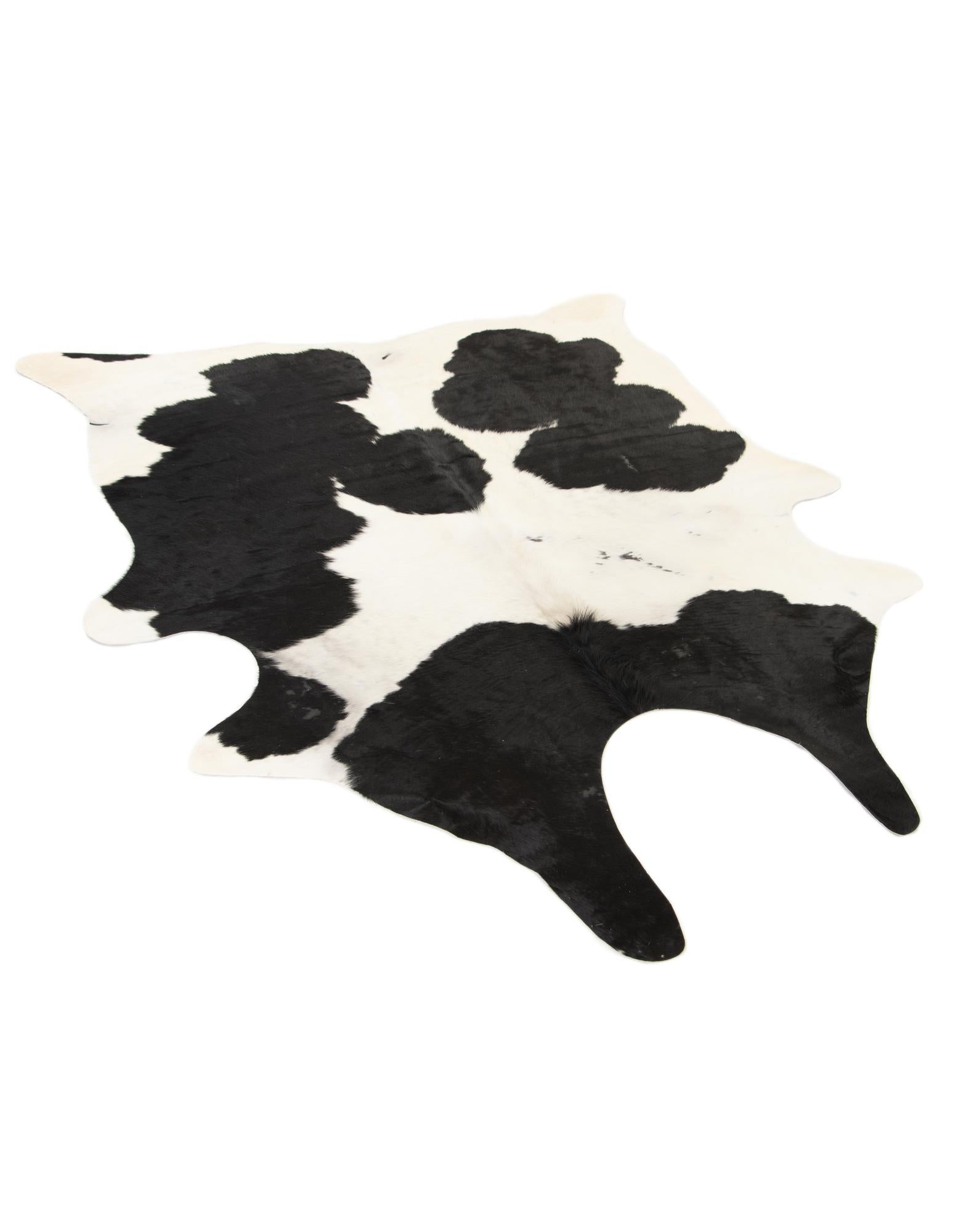 5' 6 x 6' 1 Cowhide Leather Rug