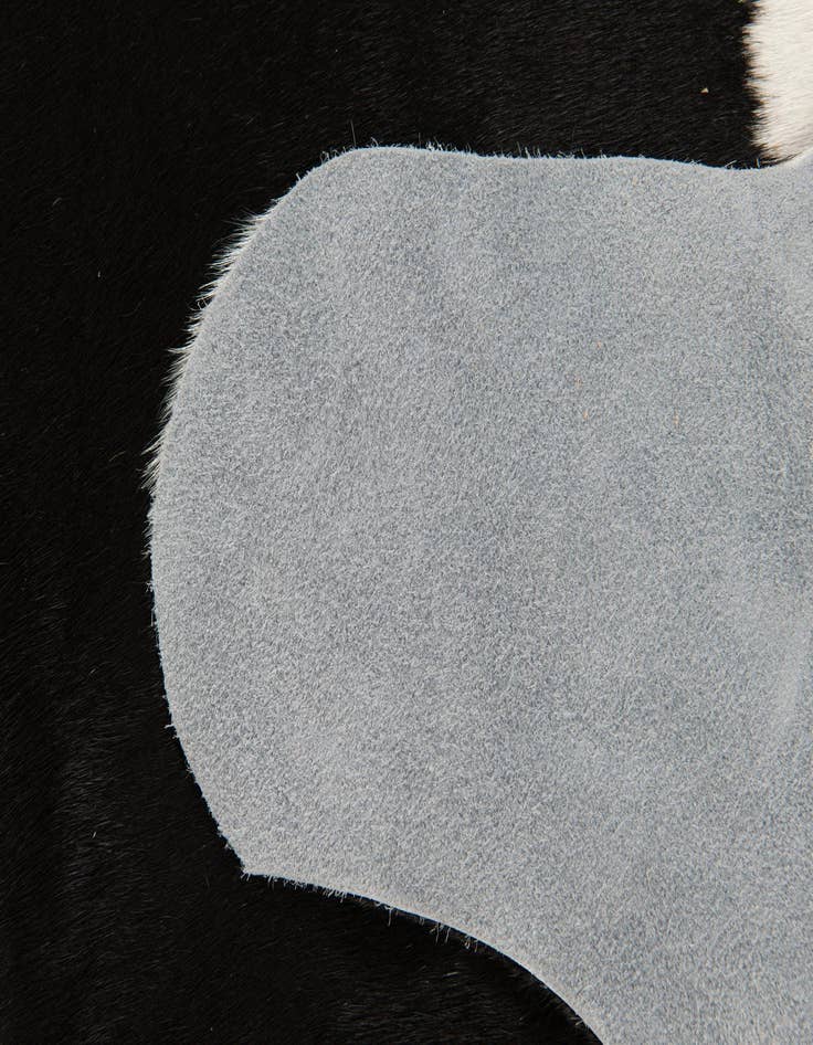 Detail image of 4' 1 x 6' 2 Cowhide Leather Rug