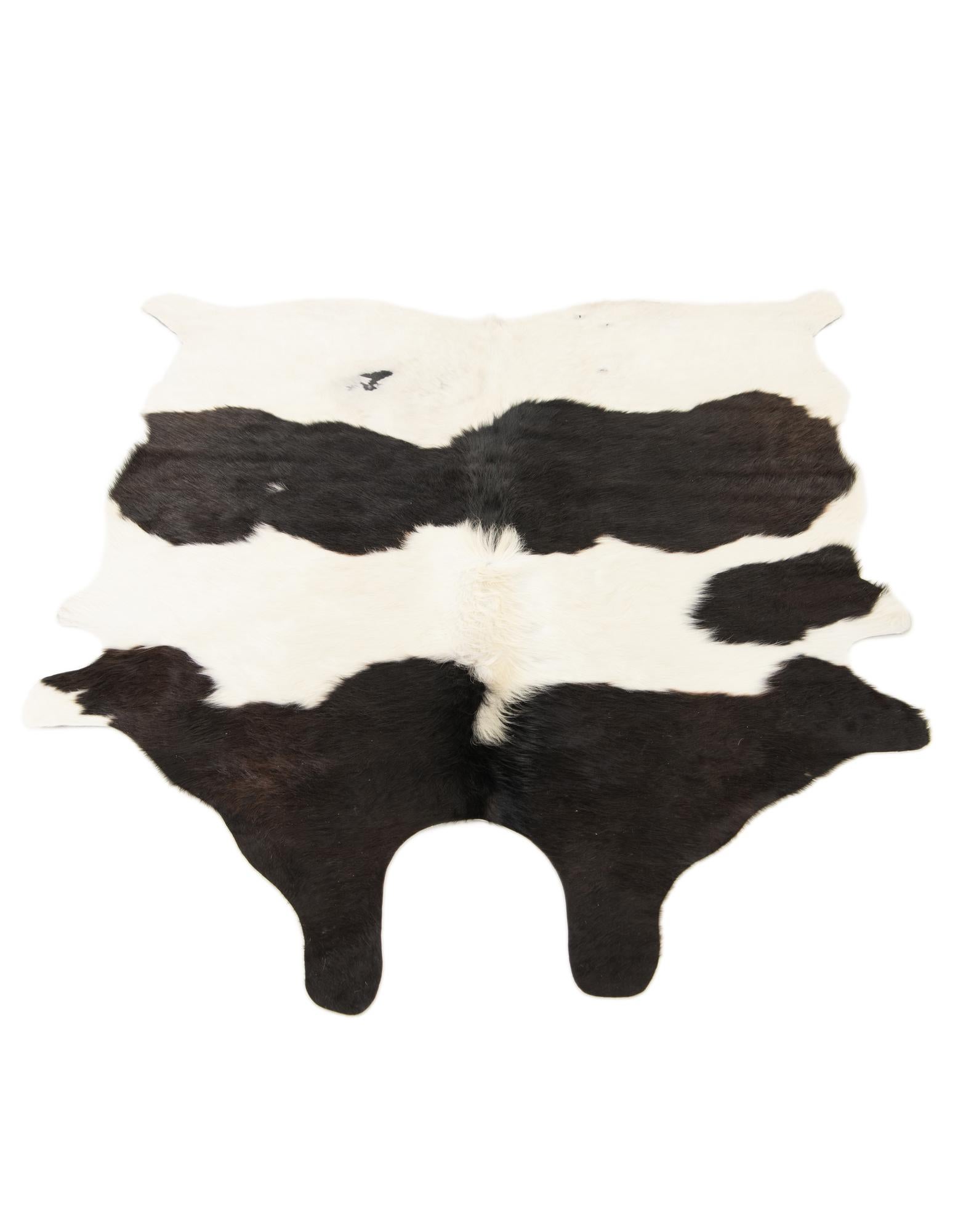 4' 11 x 5' 8 Cowhide Leather Rug