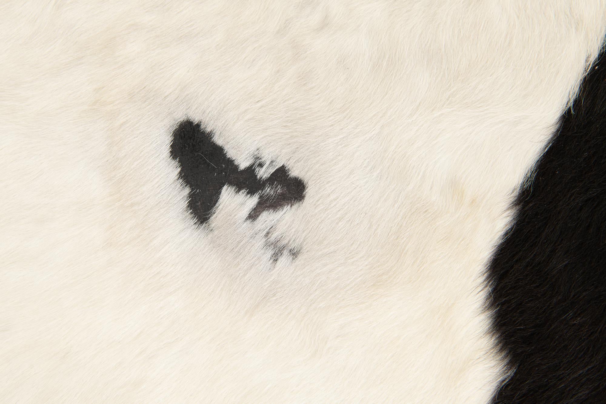 4' 11 x 5' 8 Cowhide Leather Rug