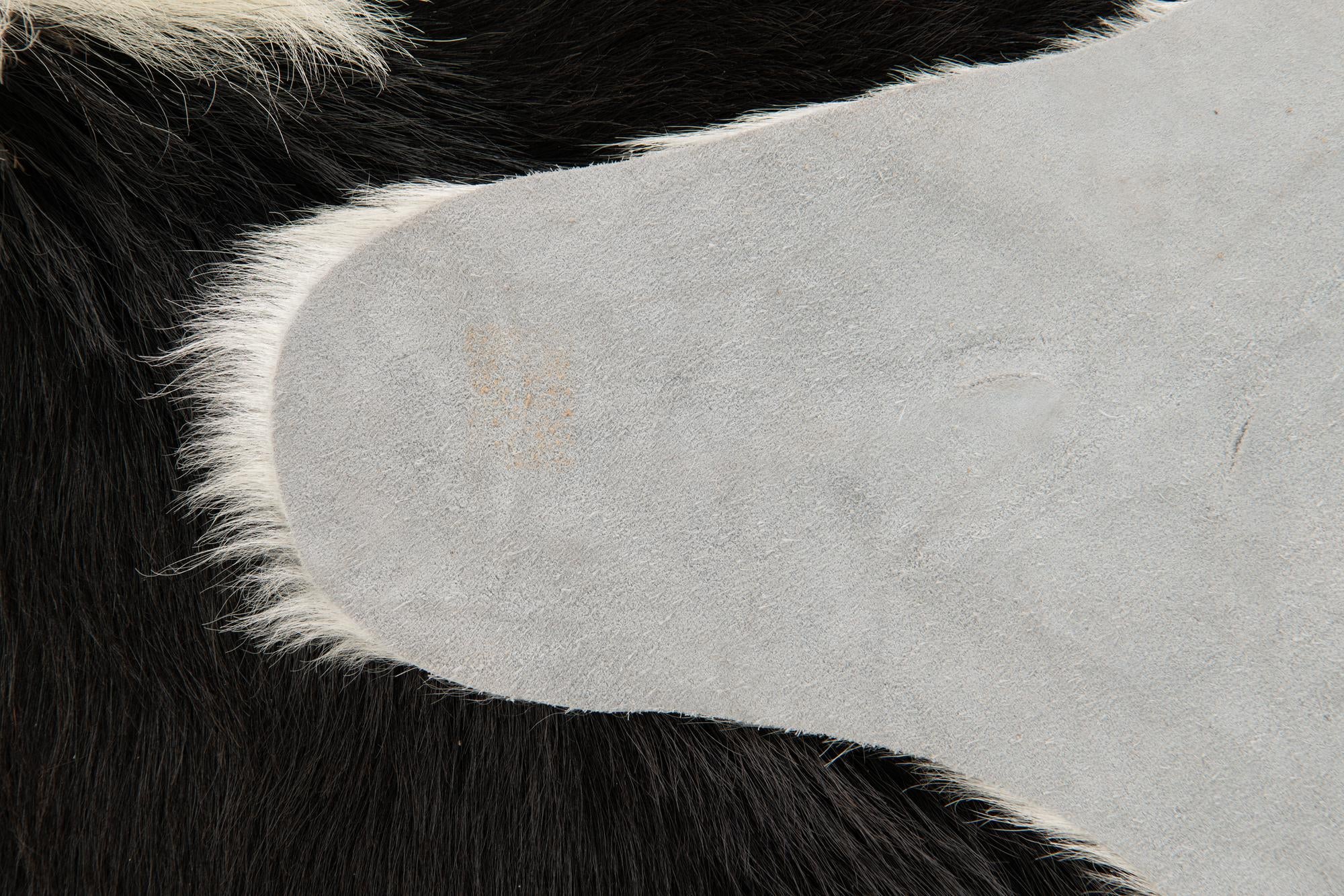 4' 11 x 5' 8 Cowhide Leather Rug