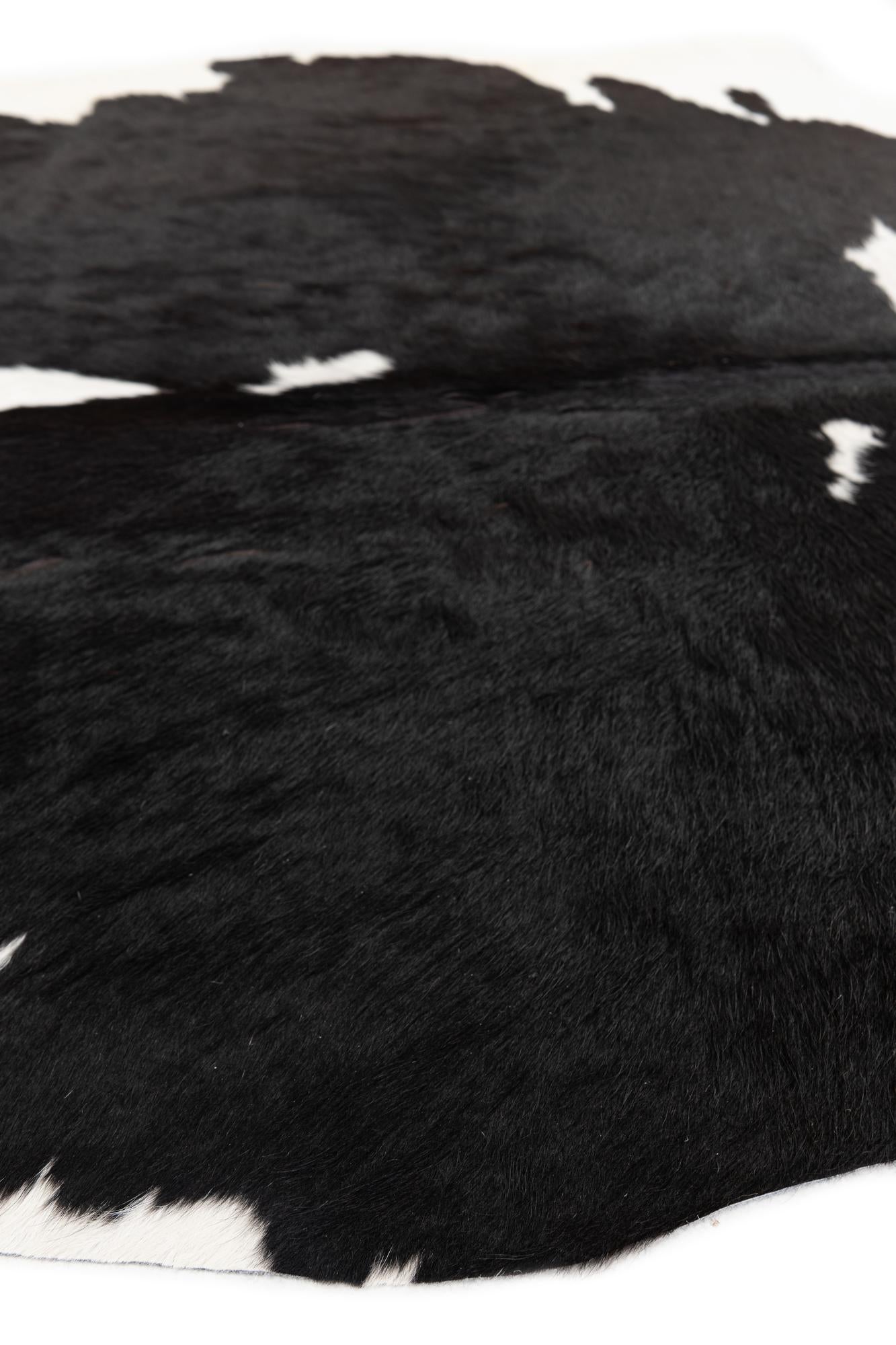 4' 8 x 5' 9 Cowhide Leather Rug