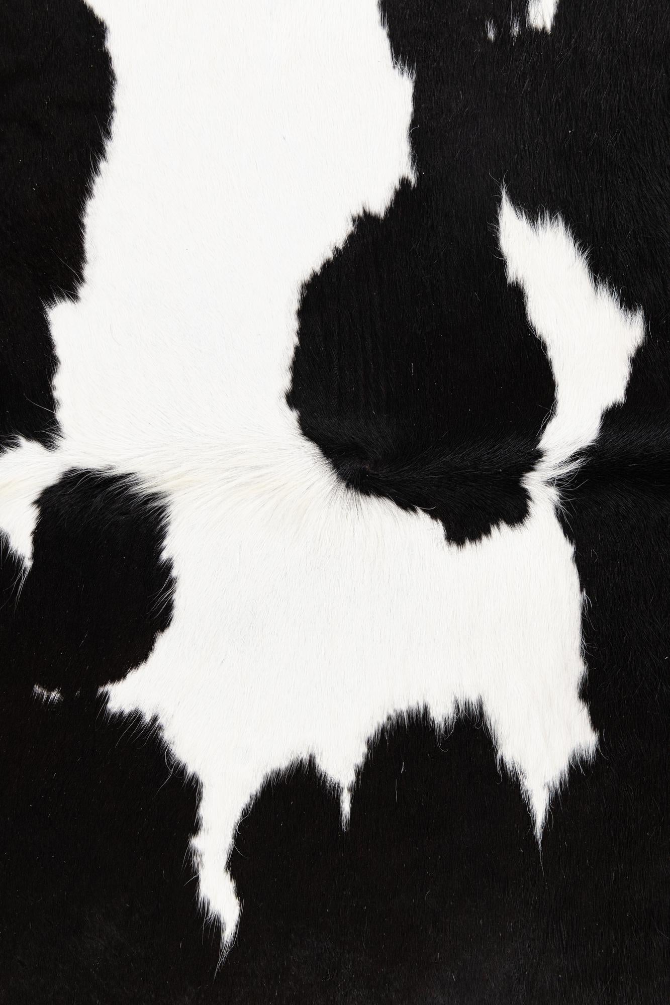 4' 8 x 5' 9 Cowhide Leather Rug