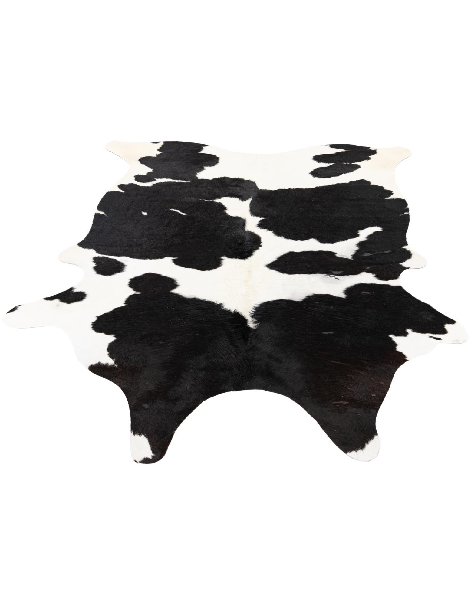 5' 2 x 6' 6 Cowhide Leather Rug
