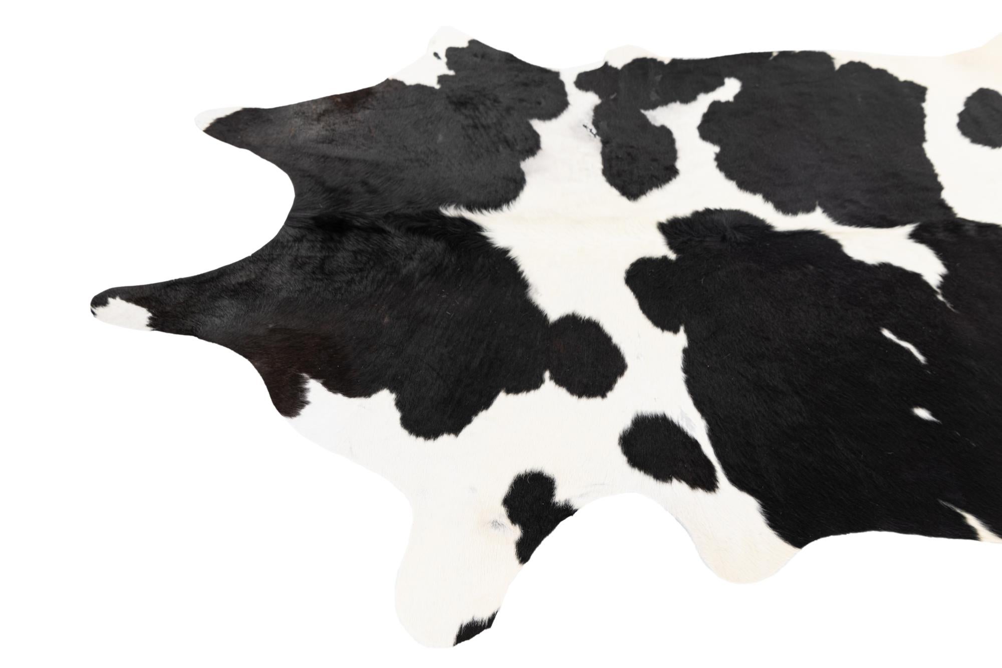 5' 2 x 6' 6 Cowhide Leather Rug