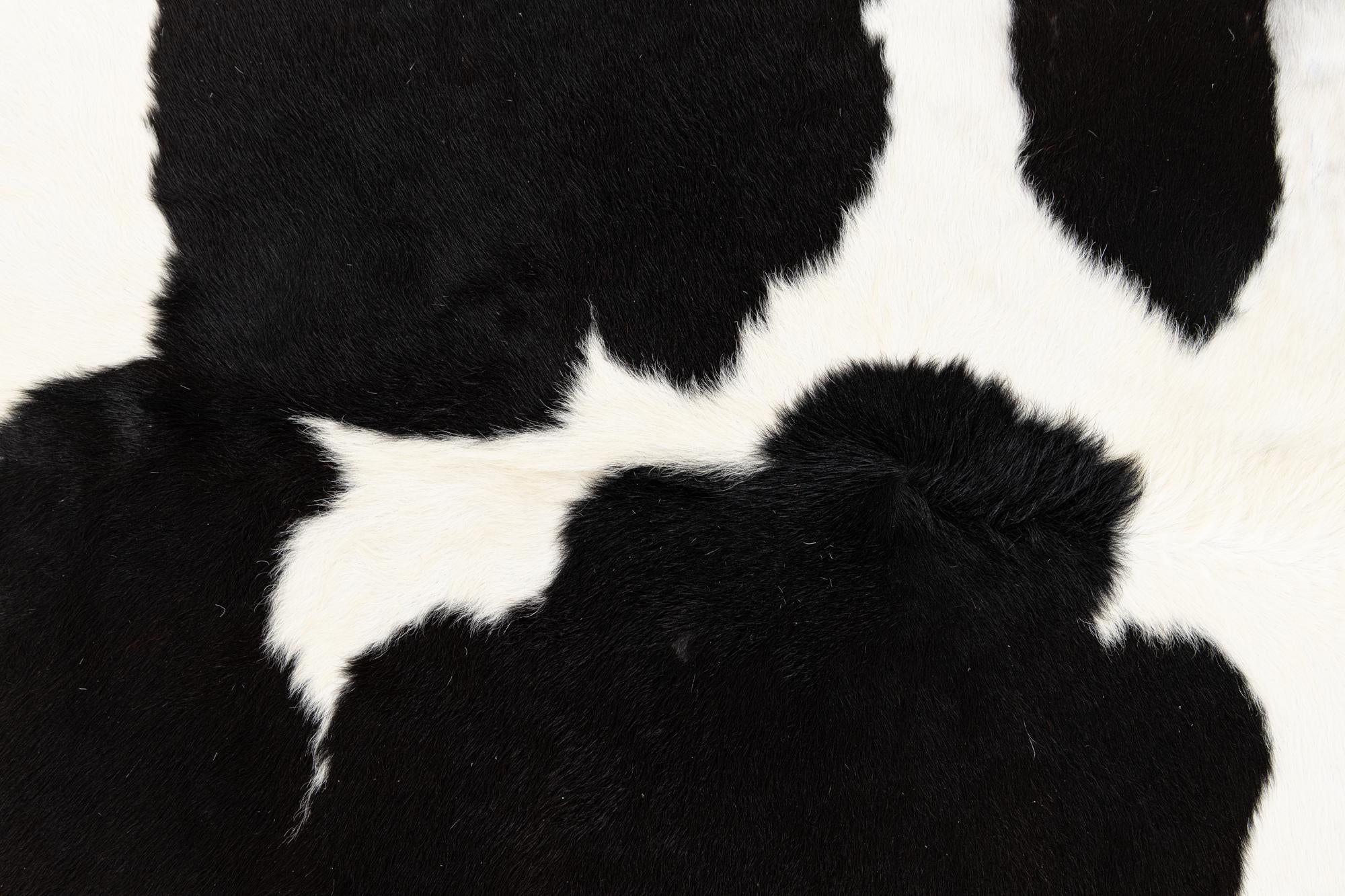 5' 2 x 6' 6 Cowhide Leather Rug