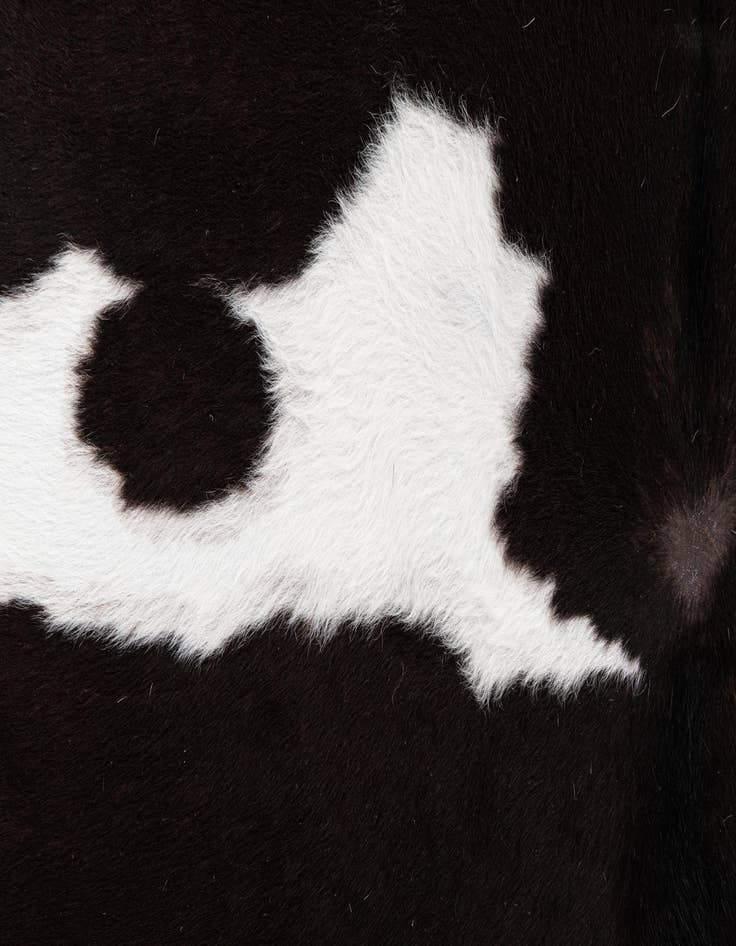Detail image of 5' x 5' 7 Cowhide Leather Rug