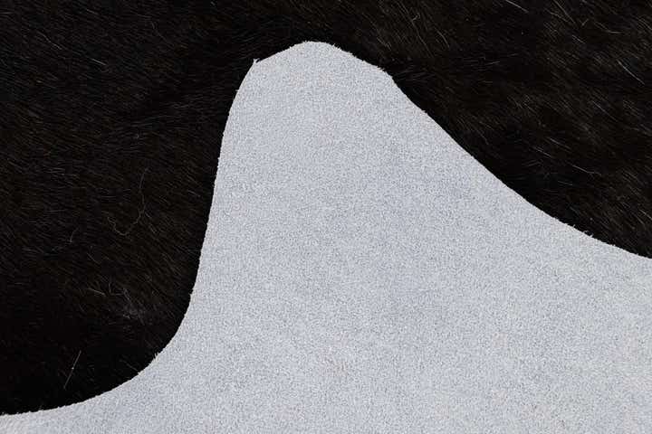 1' 8 x 2' 7 Cowhide Leather Rug