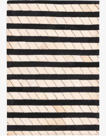 2' 1 x 3' 1 Cowhide Rug