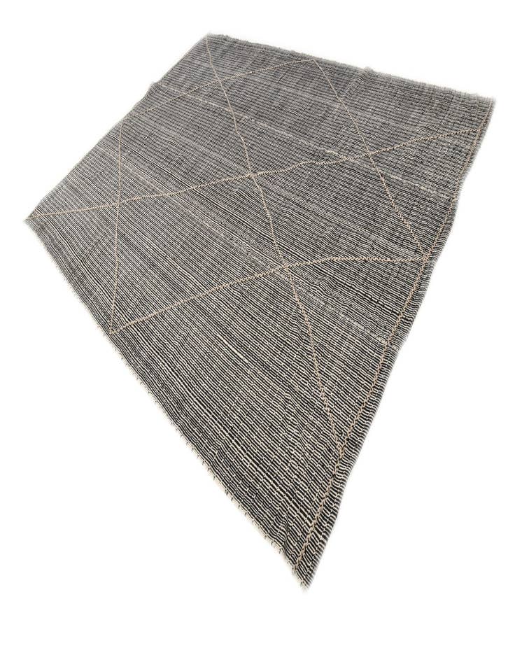 Detail image of 8' 9 x 11' 10  Hand Knotted Darya Wool Rug