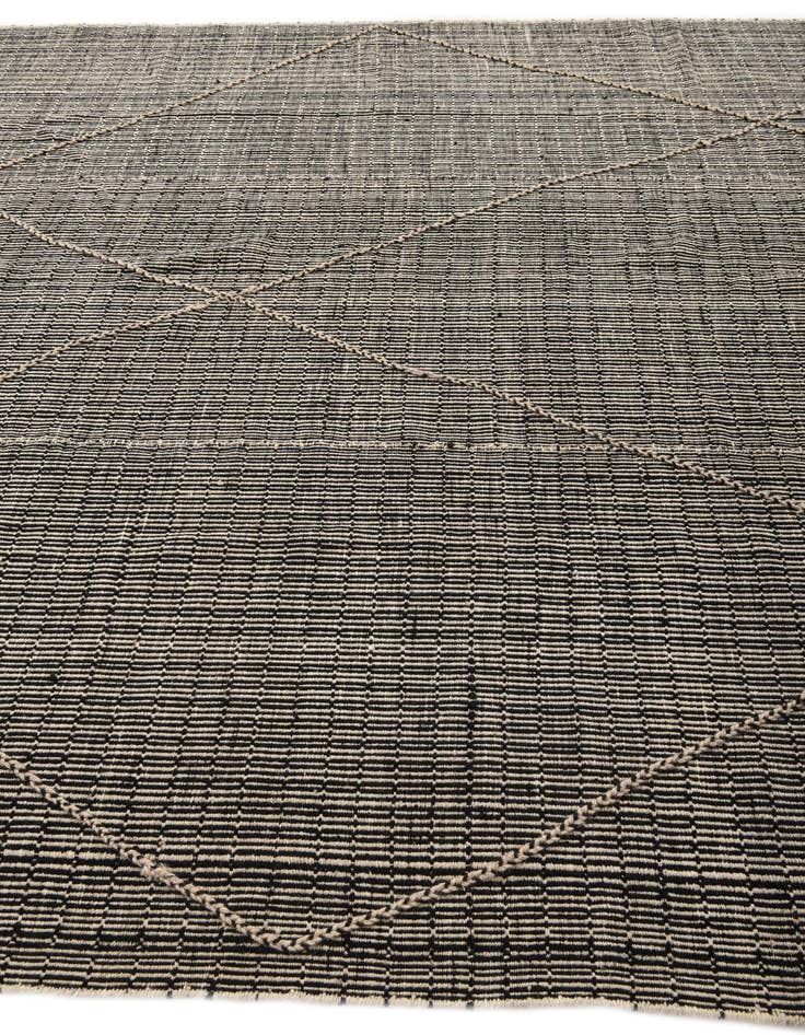 Detail image of 8' 9 x 11' 10  Hand Knotted Darya Wool Rug