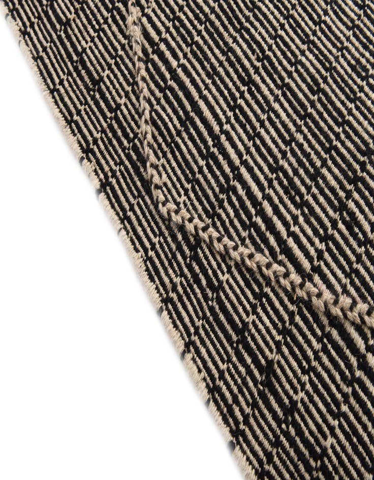 Detail image of 8' 9 x 11' 10  Hand Knotted Darya Wool Rug