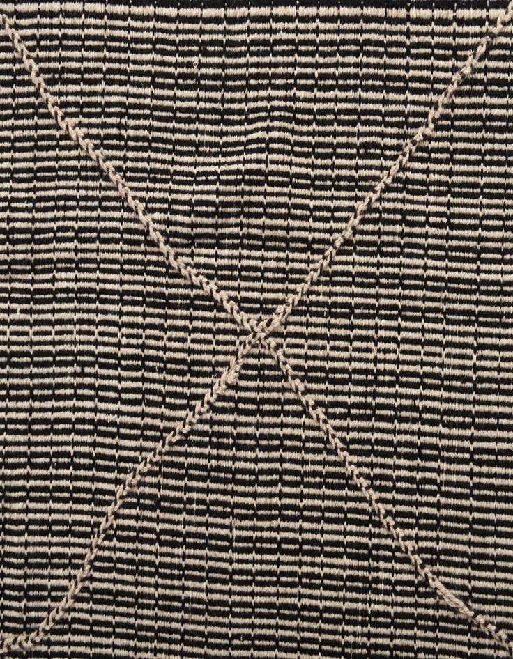 Detail image of 8' 9 x 11' 10  Hand Knotted Darya Wool Rug