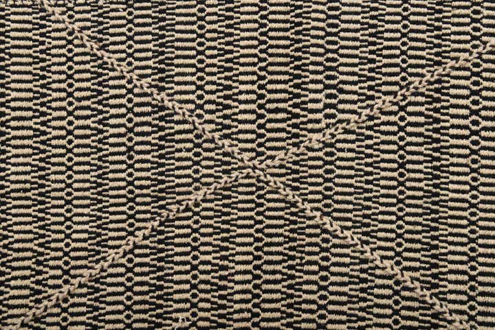 7' 4 x 10' 2 Hand Knotted Darya Wool Rug