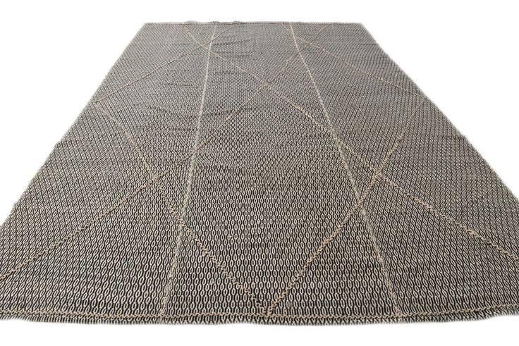 Detail image of 9' 9 x 14' 3 Hand Knotted Darya Wool Rug