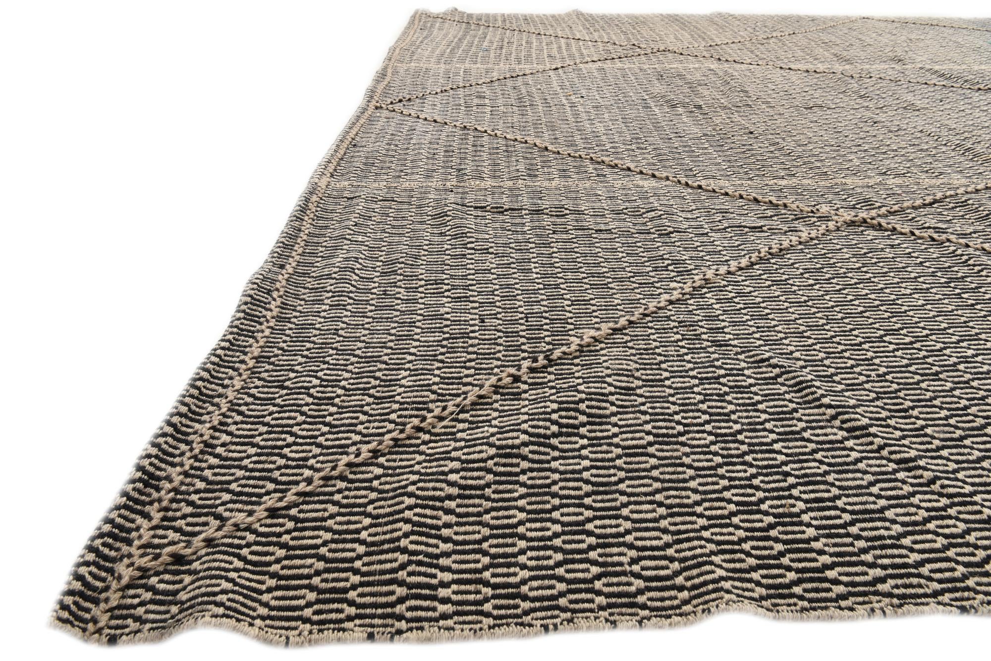 9' 9 x 14' 3 Hand Knotted Darya Wool Rug