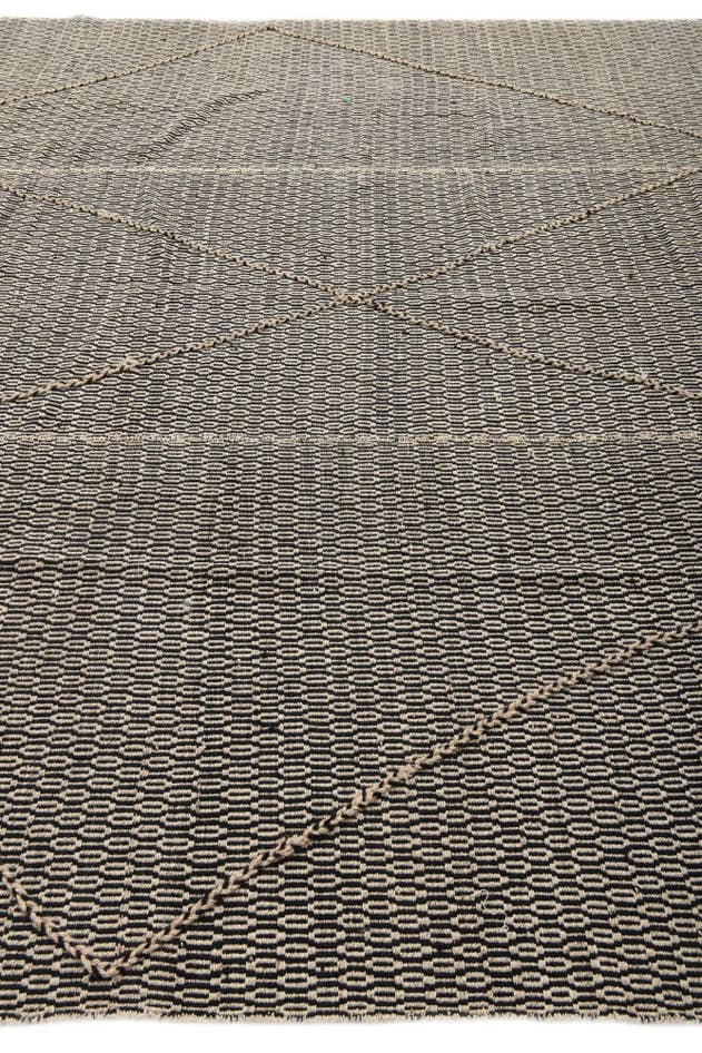 Detail image of 9' 9 x 14' 3 Hand Knotted Darya Wool Rug