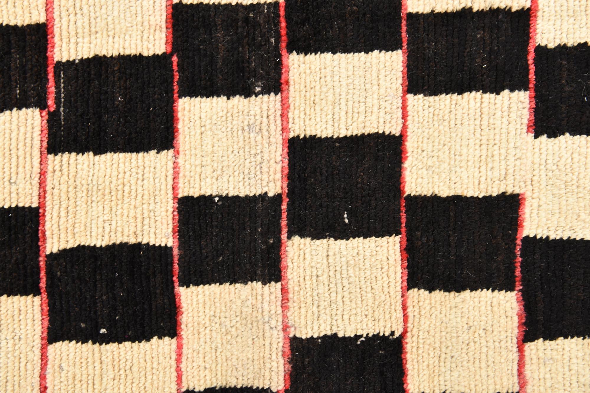 5' 6 x 8' 1 Hand Knotted Darya Wool Rug
