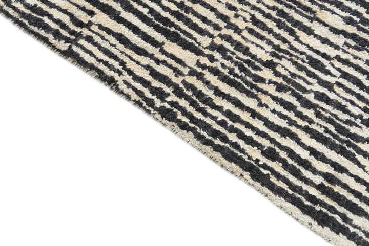 5' x 7' 9 Hand Knotted Darya Wool Rug
