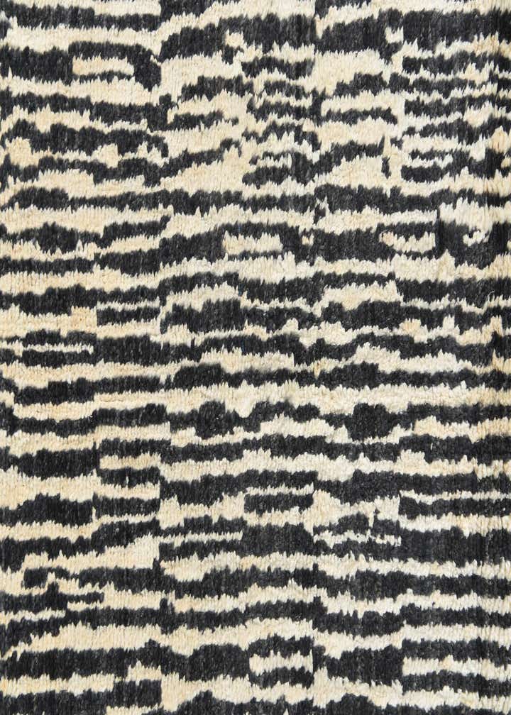 5' x 7' 9 Hand Knotted Darya Wool Rug