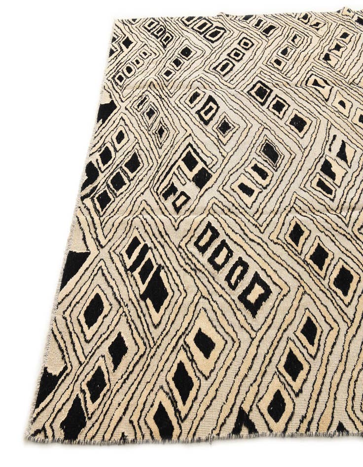 Detail image of 7' 9 x 10' 2 Hand Knotted Darya Wool Rug